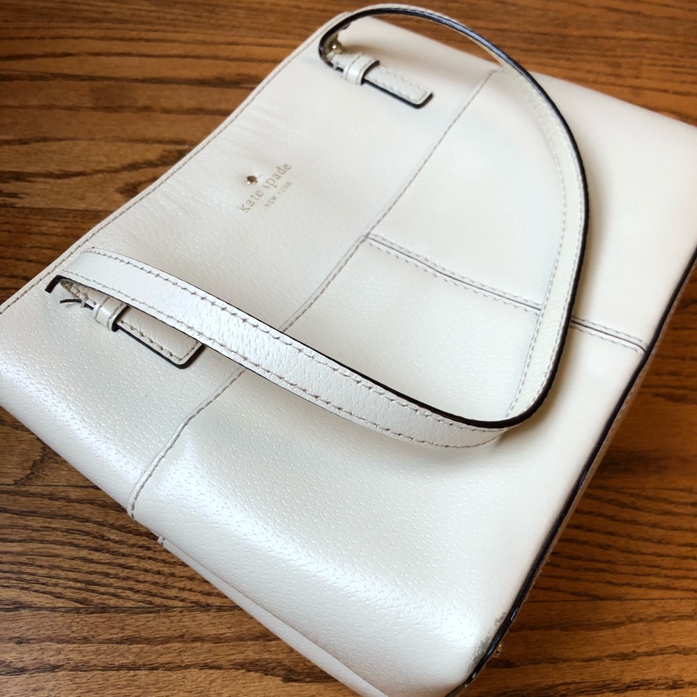 Kate Spade Cream Purse